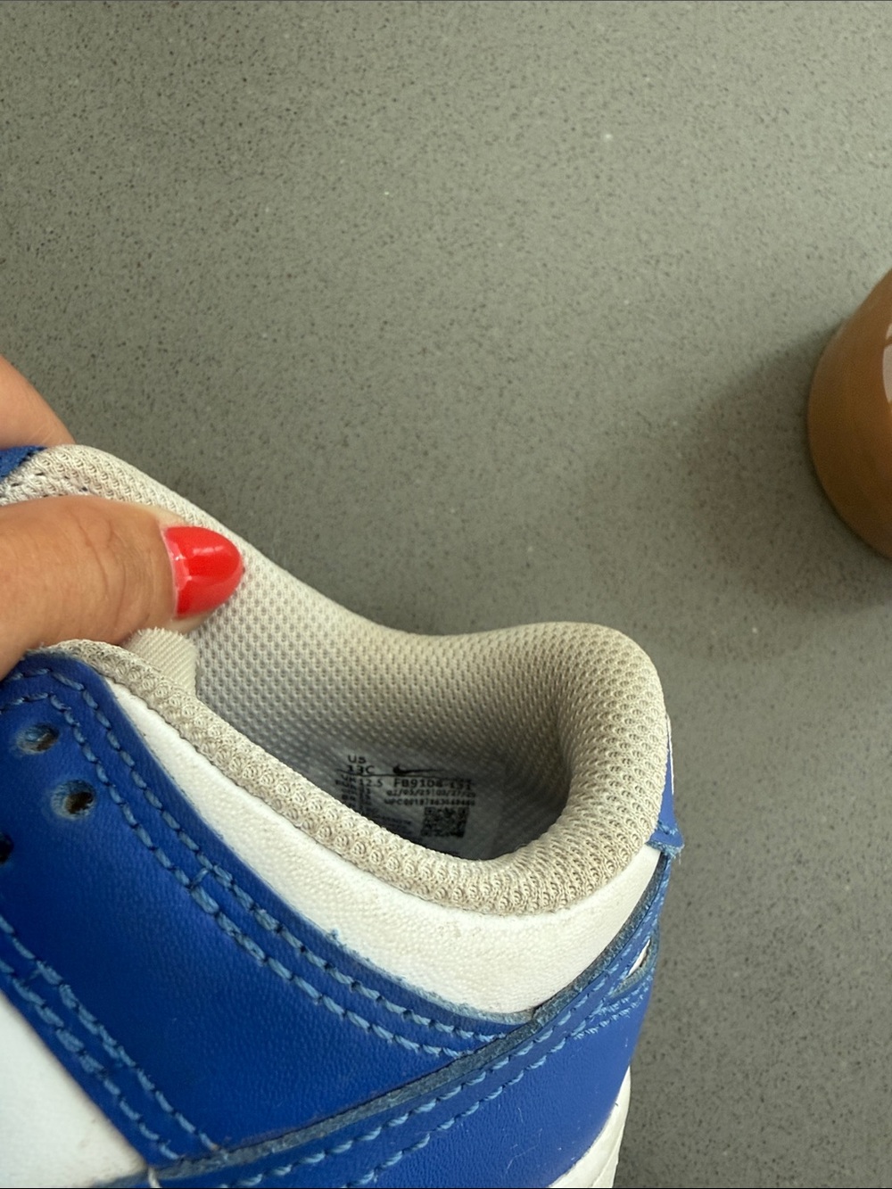 Nike Kids White and Blue Low-Top Sneakers - Picture 3 of 4